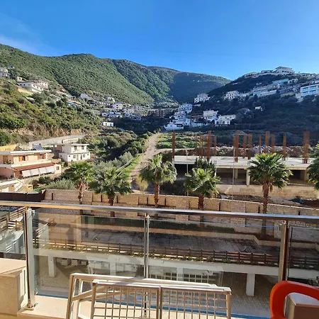 Apartment Spacious For Five Guests *